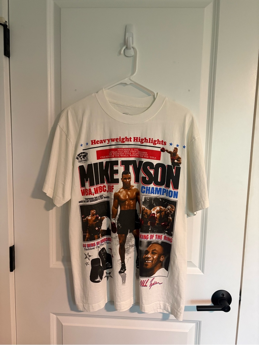 PacSun Men’s Medium Mike Tyson Boxing Graphic Tee